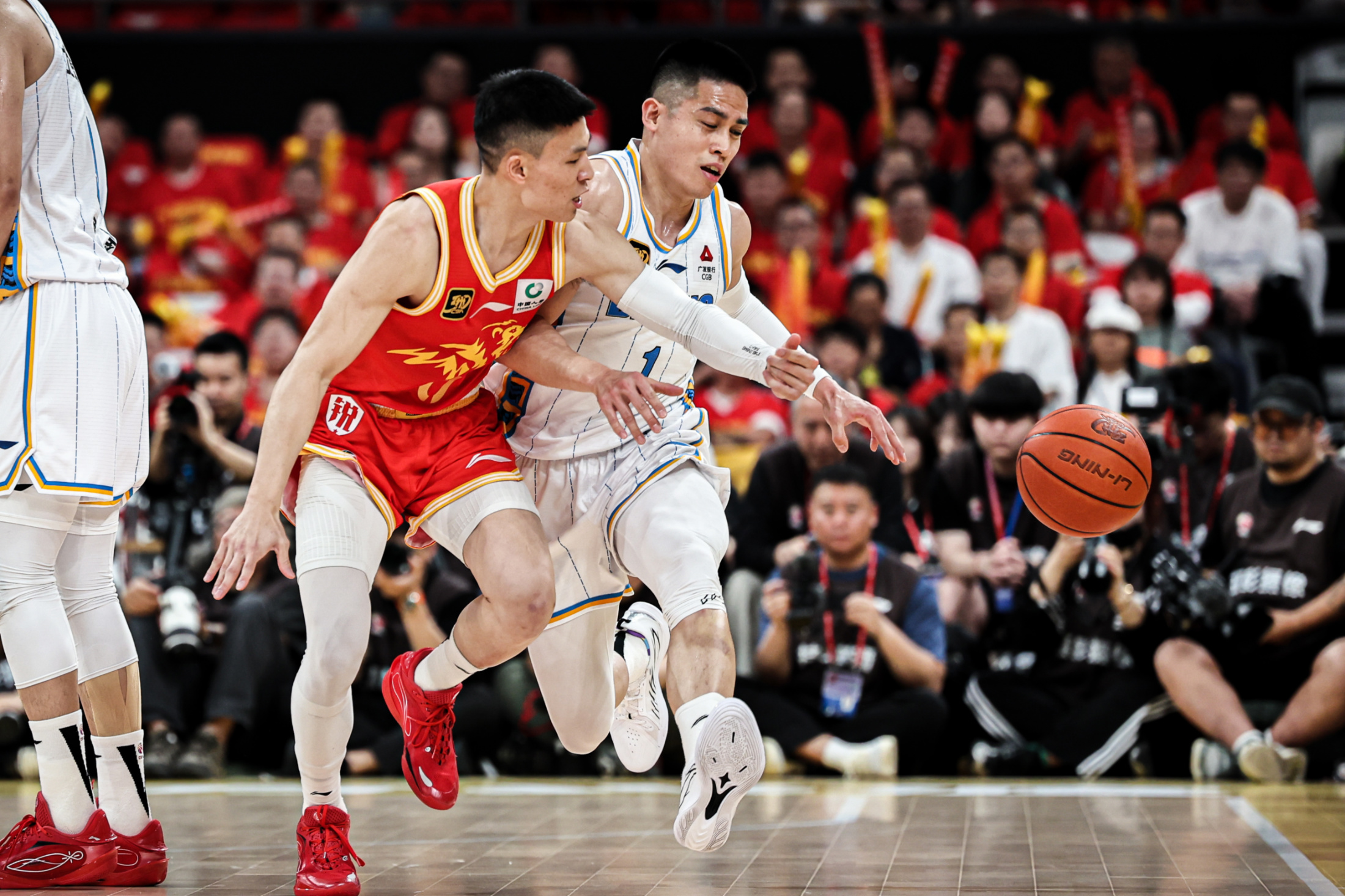 欧博官网会员-cba新赛季各队队员名单