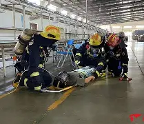 欧博官网会员-卡利亚里门将飞身扑救,帮助球队保持不败的状态
